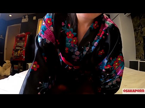 ❤️ Jong cosplay-meisie hou van seks tot orgasme met 'n spuit in 'n perdevrou en 'n blowjob. Asiatiese meisie met harige poes en pragtige tiete in tradisionele Japannese kostuum in amateurvideo wat masturbasie met fokspeelgoed wys. Sakura 3 OSAKAPORN. Porno op af.freepornhdonlinegay.ru